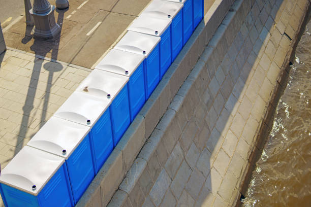 Types of Portable Toilets We Offer in Fort Pierce, FL